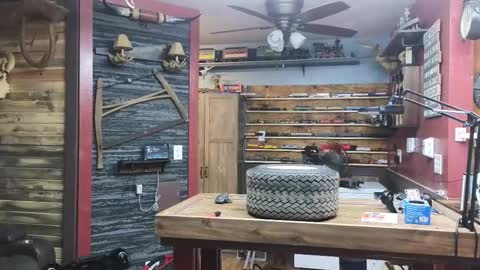 Snapshot of omfgy chatting on October 29, 2025, 8:54 pm Norm online show from October 29, 2025, 8:54 pm