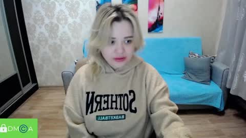 Snapshot of omg_itsperfect chatting on April 3, 2026, 9:02 pm Fina online show from April 3, 2026, 9:02 pm