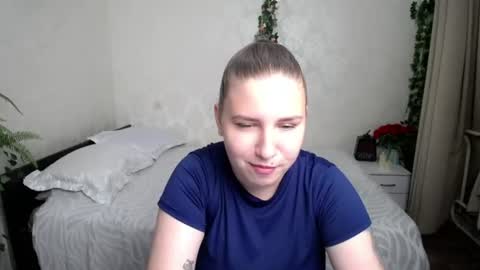 Snapshot of omg_sosexy_i chatting on July 7, 2026, 9:13 am omg_sosexy_i online show from July 7, 2026, 9:13 am
