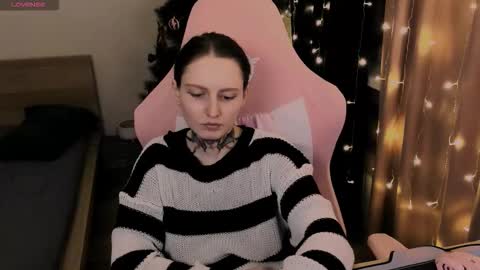 on_yxxx online show from January 9, 2026, 7:26 pm