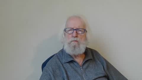 Somewhere over the rainbow online show from February 23, 2025, 8:06 am