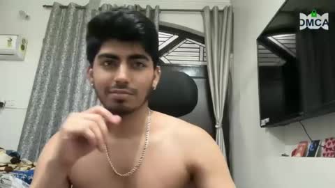 Snapshot of onarch chatting on October 31, 2025, 7:48 pm onarch online show from October 31, 2025, 7:48 pm