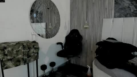 Snapshot of onceagain97_ chatting on April 8, 2026, 7:03 pm ... online show from April 8, 2026, 7:03 pm