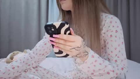 Snapshot of one_more_touch chatting on December 21, 2025, 12:23 pm Eva online show from December 21, 2025, 12:23 pm