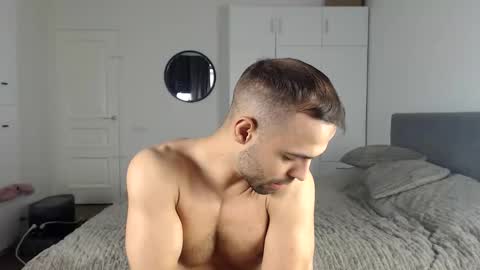 onebestlover online show from October 22, 2025, 10:04 am