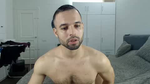 onebestlover online show from November 13, 2025, 8:57 am