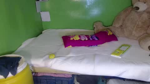 Wyn Will serve you and be your slave online show from December 10, 2024, 8:30 am