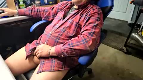 Snapshot of onelargecock0615 chatting on December 25, 2024, 10:17 am Unpredictable online show from December 25, 2024, 10:17 am