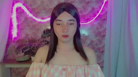 Snapshot of onelesslonelygirl69 chatting on July 19, 2026, 3:21 am KLIER online show from July 19, 2026, 3:21 am