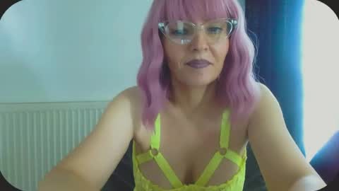 Snapshot of onemoreblonde chatting on July 28, 2026, 10:43 am Nicol online show from July 28, 2026, 10:43 am