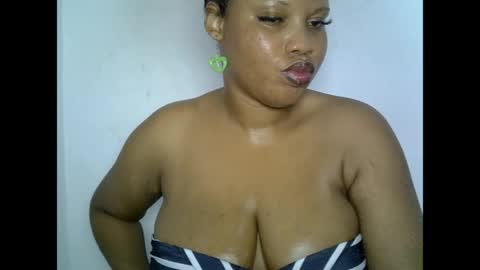 Snapshot of oneofdbestchubbygaloncb chatting on May 9, 2026, 3:06 pm oneofdbestchubbygaloncb online show from May 9, 2026, 3:06 pm
