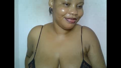 Snapshot of oneofdbestchubbygaloncb chatting on June 1, 2026, 6:15 am oneofdbestchubbygaloncb online show from June 1, 2026, 6:15 am