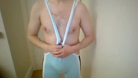 Snapshot of onesie1boy chatting on May 26, 2026, 1:40 pm onesie1boy online show from May 26, 2026, 1:40 pm