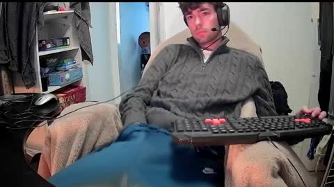 onesieboyx online show from February 18, 2025, 7:54 am