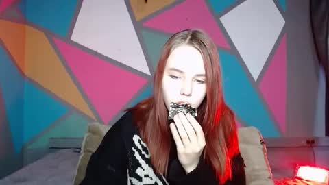 Snapshot of onessandra chatting on November 7, 2025, 2:33 am onessandra online show from November 7, 2025, 2:33 am