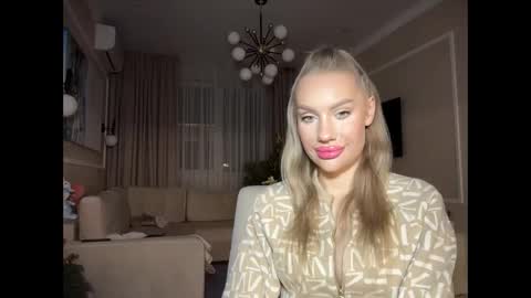 onesweet_baby online show from January 24, 2025, 9:05 pm