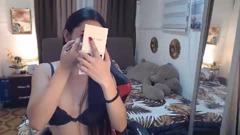 Snapshot of onesweetkris chatting on March 3, 2026, 9:04 am onesweetkris online show from March 3, 2026, 9:04 am