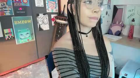 Snapshot of oni_dakotta chatting on November 28, 2025, 2:31 pm oni_dakotta online show from November 28, 2025, 2:31 pm