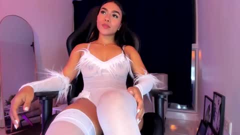 misssaray official online show from November 4, 2025, 11:59 pm