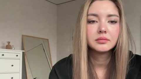 only_this online show from April 16, 2026, 8:15 am