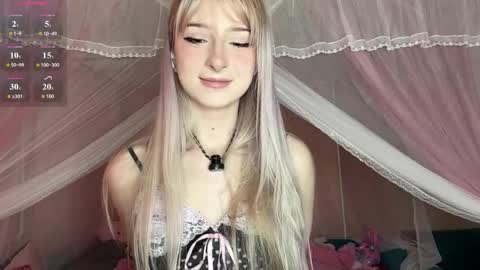 Snapshot of onlyeva1 chatting on June 3, 2026, 8:50 am Eva online show from June 3, 2026, 8:50 am