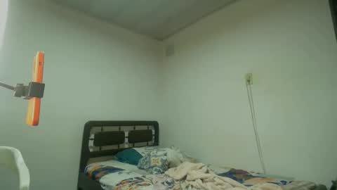 Camilotentation online show from April 18, 2026, 2:04 am