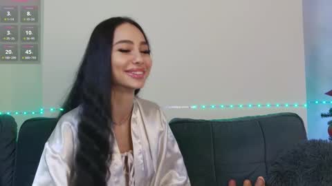 Xandra online show from December 5, 2024, 8:44 am