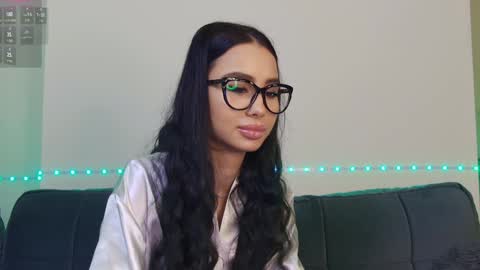 Xandra online show from January 18, 2025, 8:20 am