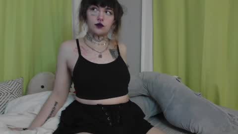 Snapshot of onyx_black666 chatting on April 2, 2026, 6:33 am onyx_black666 online show from April 2, 2026, 6:33 am