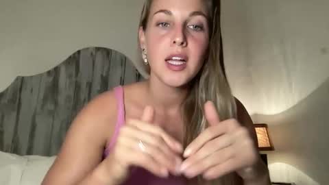 Snapshot of onyx_unleashed chatting on November 25, 2025, 1:05 am onyx_unleashed online show from November 25, 2025, 1:05 am