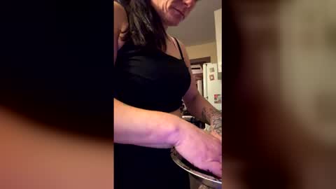 Jolene online show from April 6, 2026, 8:15 am