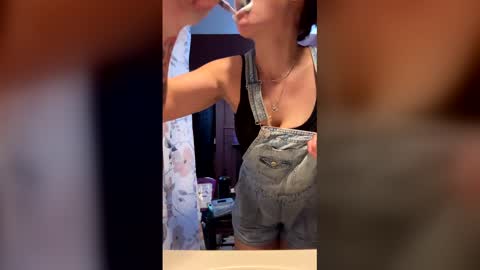 Jolene online show from May 17, 2026, 11:28 am