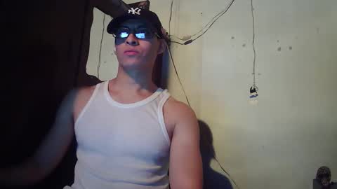 oomaurooo online show from December 20, 2025, 7:15 am