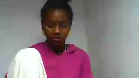 Snapshot of oooorazanasoa chatting on June 13, 2026, 8:45 am oooorazanasoa online show from June 13, 2026, 8:45 am