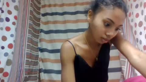Snapshot of oooosoavizara chatting on July 3, 2026, 8:21 am oooosoavizara online show from July 3, 2026, 8:21 am
