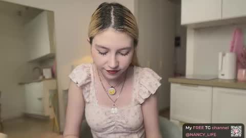 Snapshot of oops_my_english chatting on February 4, 2026, 7:09 pm Nancy online show from February 4, 2026, 7:09 pm