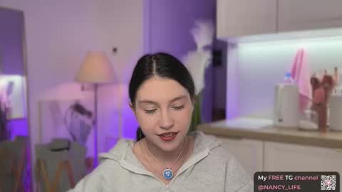 Snapshot of oops_my_english chatting on February 20, 2026, 7:25 pm Nancy online show from February 20, 2026, 7:25 pm