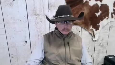 Snapshot of openmindedcowboy chatting on November 29, 2025, 5:38 pm kinkynerd online show from November 29, 2025, 5:38 pm