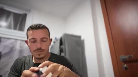 or online show from October 26, 2025, 5:52 pm