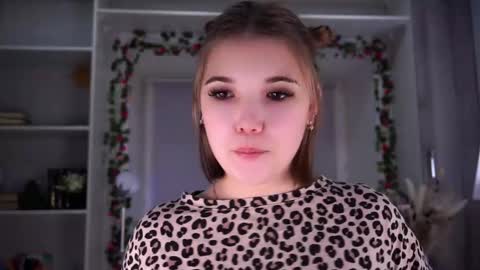 Snapshot of orastarcher chatting on December 14, 2025, 2:50 am Jenny online show from December 14, 2025, 2:50 am