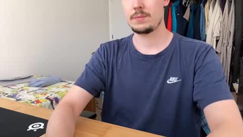 Woody online show from June 26, 2026, 3:16 pm