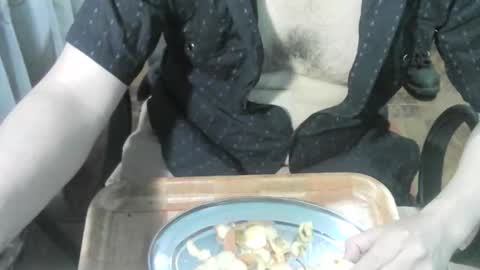 Ore online show from November 25, 2025, 10:54 pm