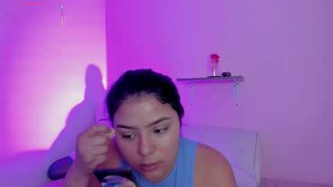 Snapshot of oriana_guzman chatting on December 15, 2025, 11:09 pm Miss Guzman online show from December 15, 2025, 11:09 pm