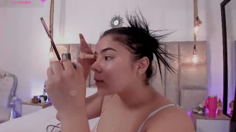 Snapshot of oriana_guzman chatting on July 10, 2026, 11:29 pm Miss Guzman online show from July 10, 2026, 11:29 pm