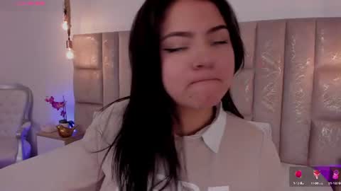 Snapshot of oriana_guzman chatting on August 3, 2026, 12:09 am Miss Guzman online show from August 3, 2026, 12:09 am