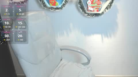 Snapshot of oriana_long chatting on December 20, 2025, 2:40 am O R I online show from December 20, 2025, 2:40 am