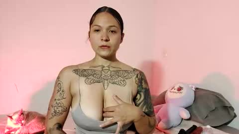 oriana savatil online show from March 26, 2026, 5:18 pm