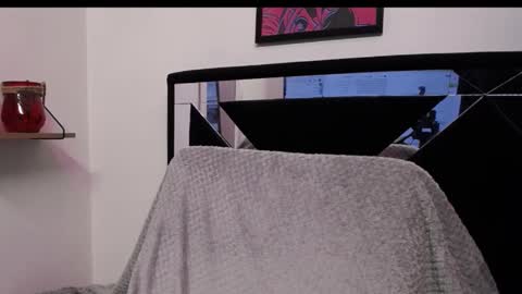 Snapshot of orianna_bodmod chatting on December 7, 2024, 11:07 am ORIANNA online show from December 7, 2024, 11:07 am