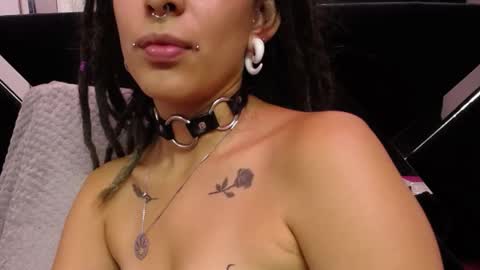 Snapshot of orianna_bodmod chatting on January 3, 2025, 10:31 am ORIANNA online show from January 3, 2025, 10:31 am