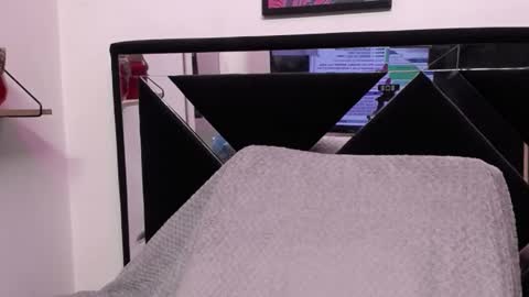 Snapshot of orianna_bodmod chatting on March 6, 2025, 10:41 am ORIANNA online show from March 6, 2025, 10:41 am